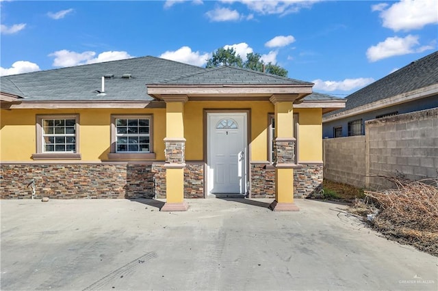 view of entrance to property