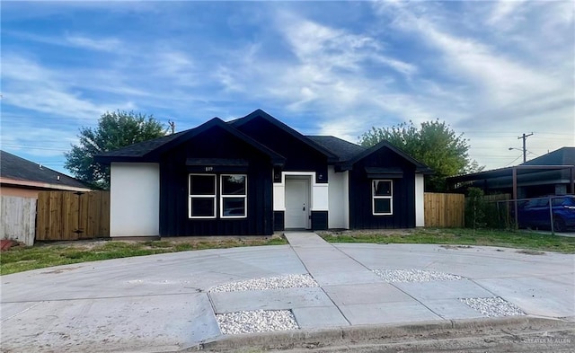 819 Gonzalez Dr, San Juan, TX 78589 - photo 2