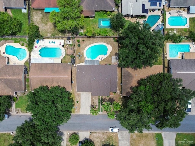 6800 N 15th Ln, Mcallen, TX 78504 - aerial view of property and surrounding area featuring a pool