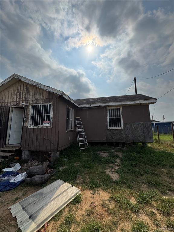9924 Marisol St, Edinburg, TX 78542 - view of rear view of house