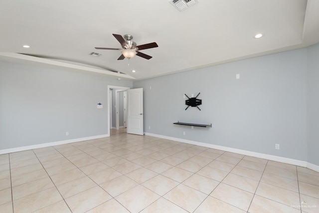 3222 Princess St, Edinburg, TX 78539 - spare room with a ceiling fan, recessed lighting, vaulted ceiling, and baseboards