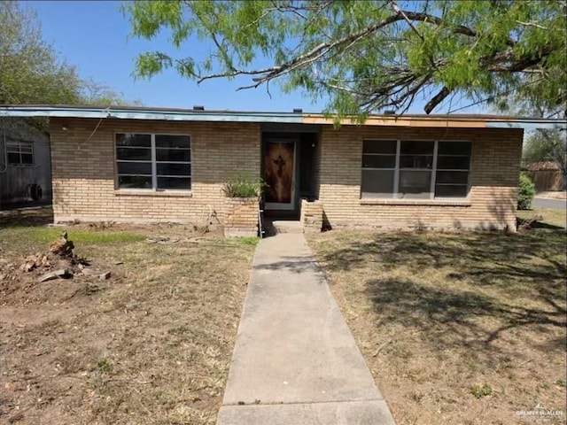 1001 S 5th Ave, Edinburg, TX 78539 - ranch-style home with brick siding