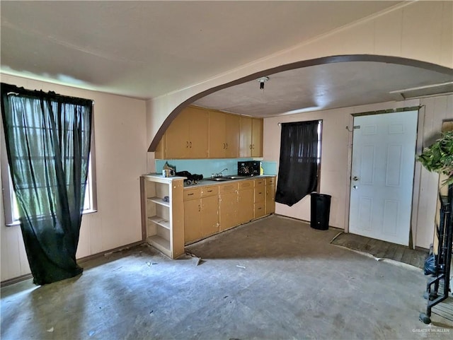 kitchen featuring sink