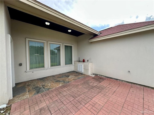 2301 Mcleod Ave, Edinburg, TX 78539 - view of patio / terrace