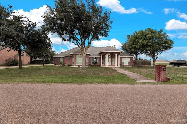 view of front of house with a front yard