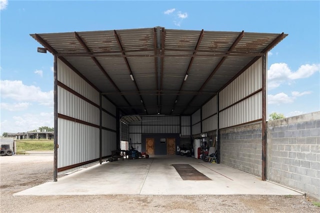 1820 Hill Dr, Mission, TX 78572 - garage with fence