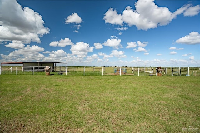 view of yard featuring a rural view