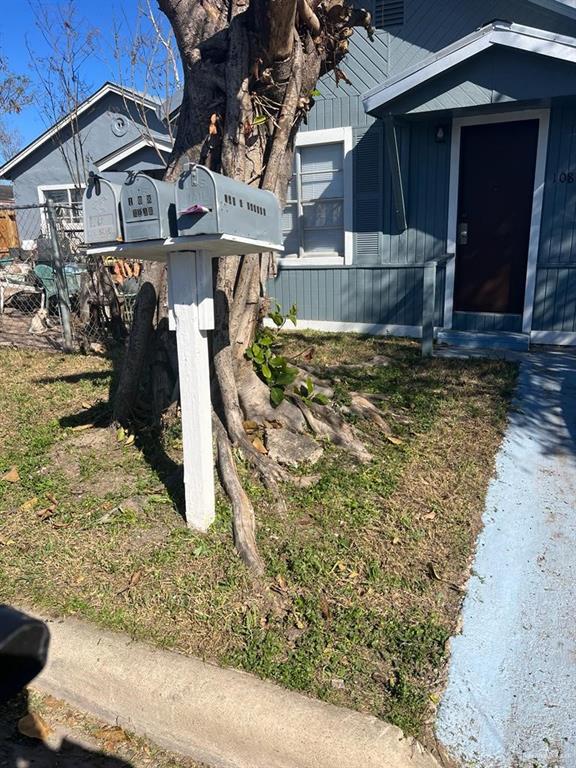 106-108 S Kansas St, Weslaco, TX 78596 - photo 3