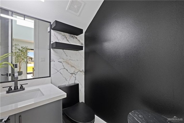 4648 Estancia Pkwy, Mcallen, TX 78504 - bathroom with toilet and vanity