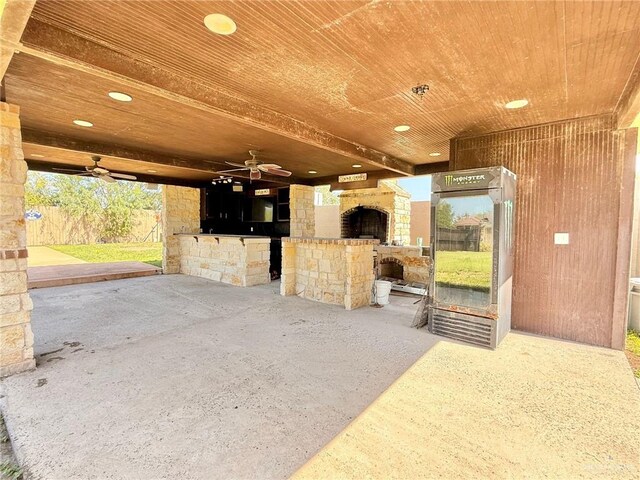 1813 Harvard Ave, Mcallen, TX 78504 - view of stable