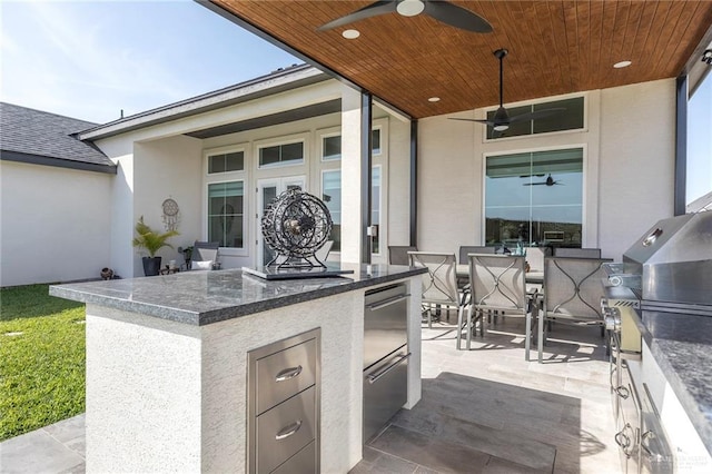 1806 E 28th St, Mission, TX 78574 - view of patio with a ceiling fan