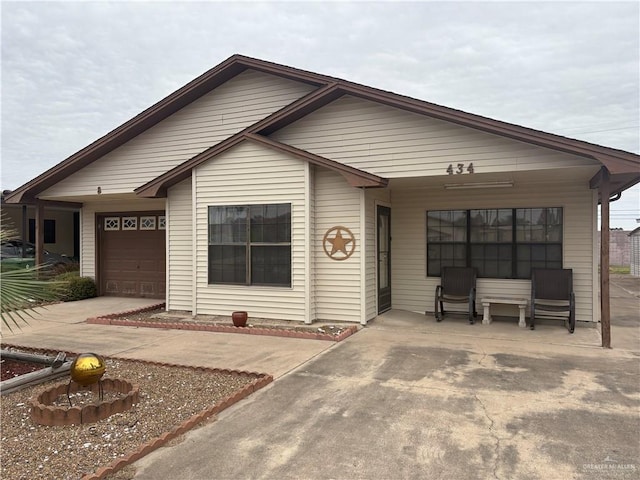 view of front of house featuring a garage