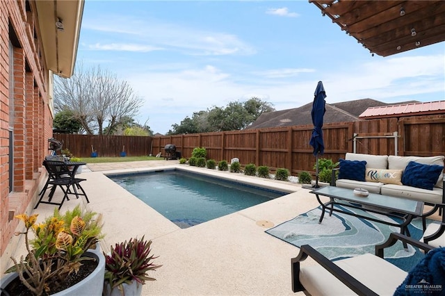 view of swimming pool featuring an outdoor hangout area and a patio area