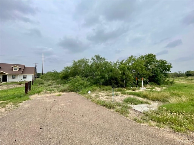 Listing photo 2 for 2917 N US Highway 83rd St, Roma TX 78584