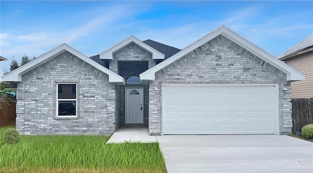 view of front facade featuring a garage