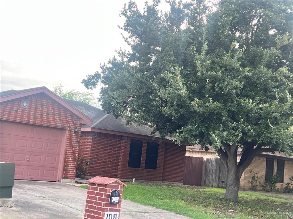 109 E 18th St E, San Juan, TX 78589 - photo 1