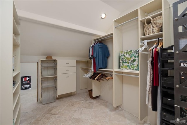 view of spacious closet