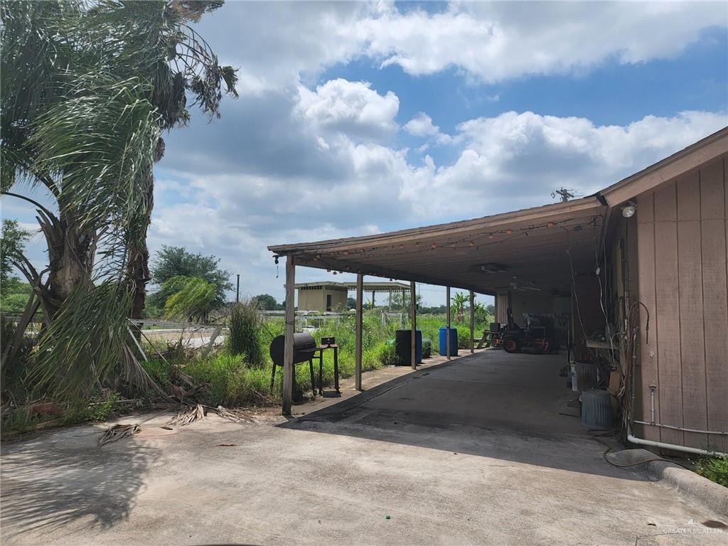 21906 Uresti St, Edinburg, TX 78542 - photo 2