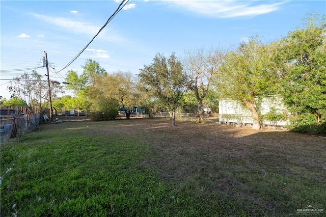 1914 W Barcelona Ave, Harlingen, TX 78550 - view of yard featuring fence