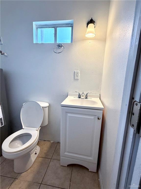 310 Alfonso Flores Dr, Edinburg, TX 78542 - photo 7