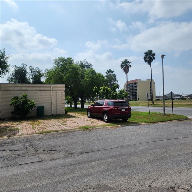 2821 Charlotte Dr, Pharr, TX 78577 - photo 4