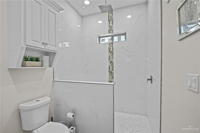 1110 Raptor St, Palmview, TX 78572 - bathroom with a marble finish shower
