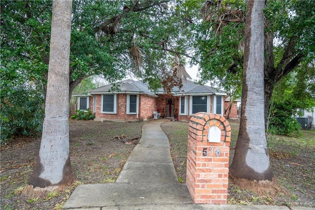 view of front of house