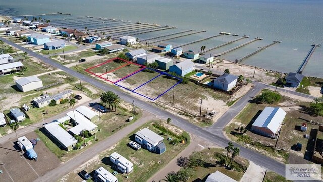 512 Bayshore Dr, Port Mansfield, TX 78598