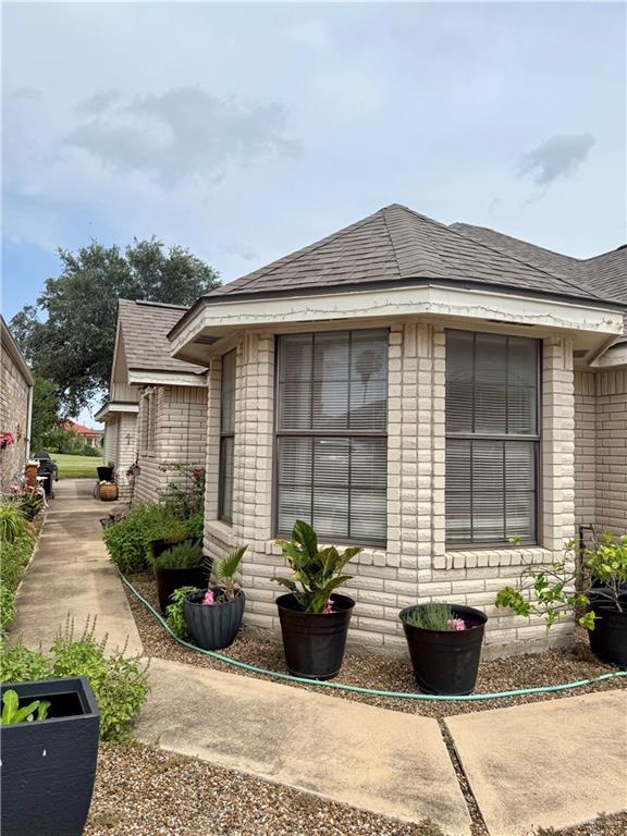 2612 Ashley Dr, Pharr, TX 78577 - photo 4