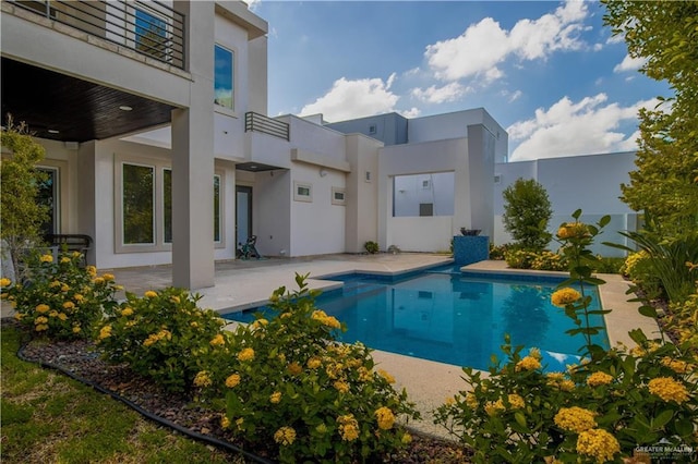 309 N Mockingbird Ave, Mission, TX 78572 - swimming pool with a patio