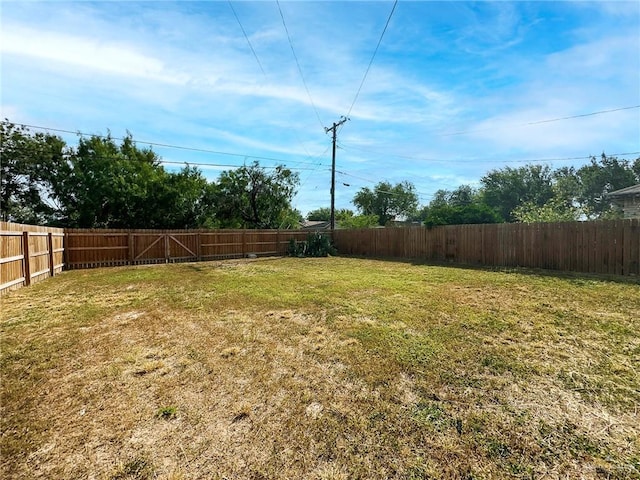 511 W Samano St, Edinburg, TX 78539 - view of fenced backyard