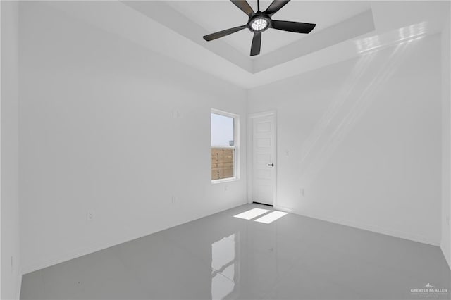 3433 E Kidd Ave, Edinburg, TX 78542 - unfurnished room featuring ceiling fan