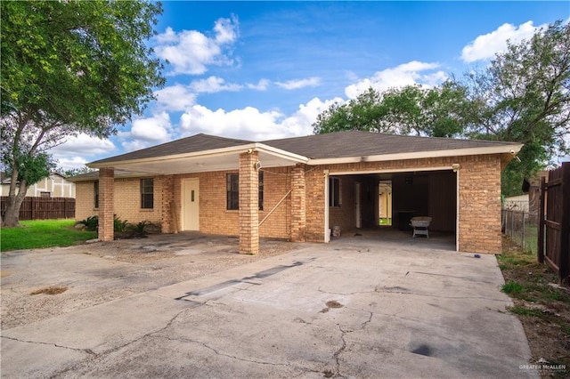 3109 Raul Gonzalez Dr, Mercedes, TX 78570 - ranch-style home with driveway and a garage