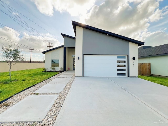 2201 N Woody St, Edinburg, TX 78541 - photo 1