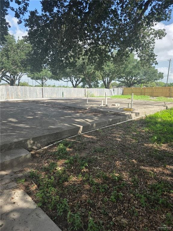 2210 W Monte Cristo Rd W, Edinburg, TX 78541 - view of yard