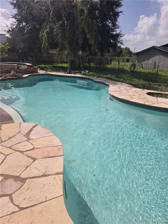 2210 W Monte Cristo Rd W, Edinburg, TX 78541 - view of pool