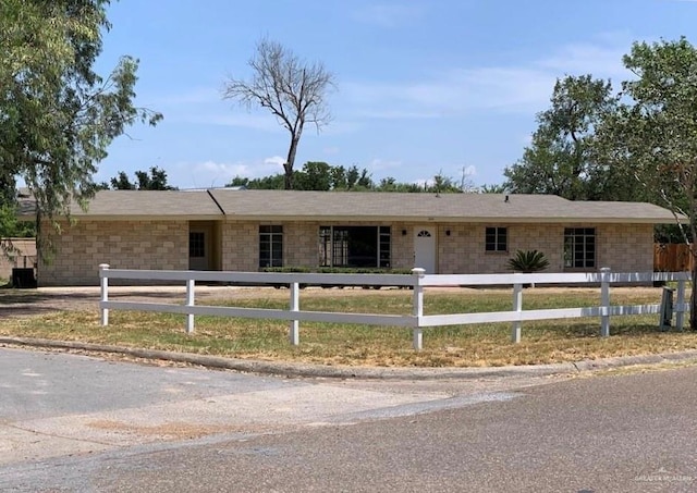 1201 S Danner Rd, Pharr, TX 78577 - photo 1