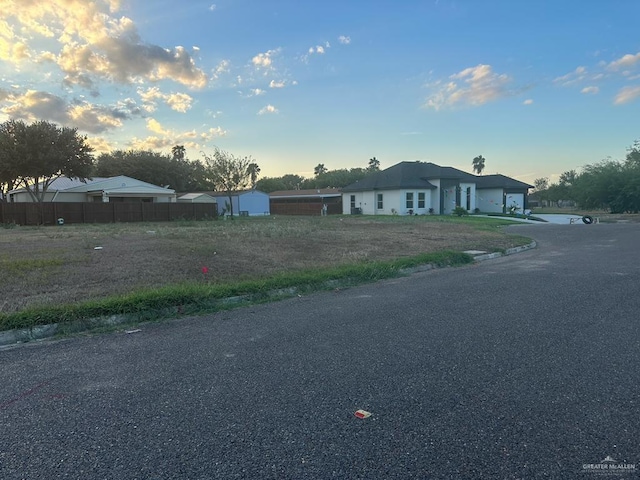 Listing photo 2 for 2604 Vivian Dr, Pharr TX 78577