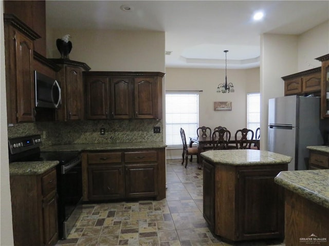 1502 Ruby St, Penitas, TX 78576 - photo 9