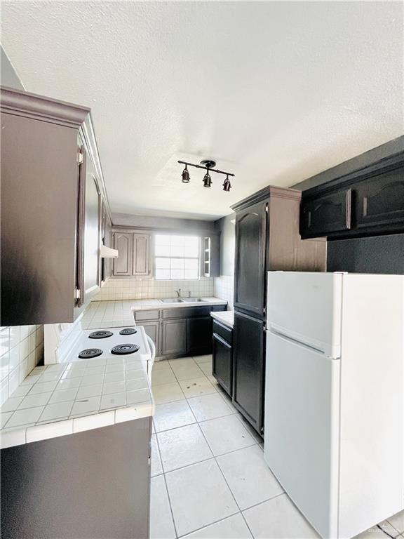 3105 N Hoehn Rd, Edinburg, TX 78541 - photo 14