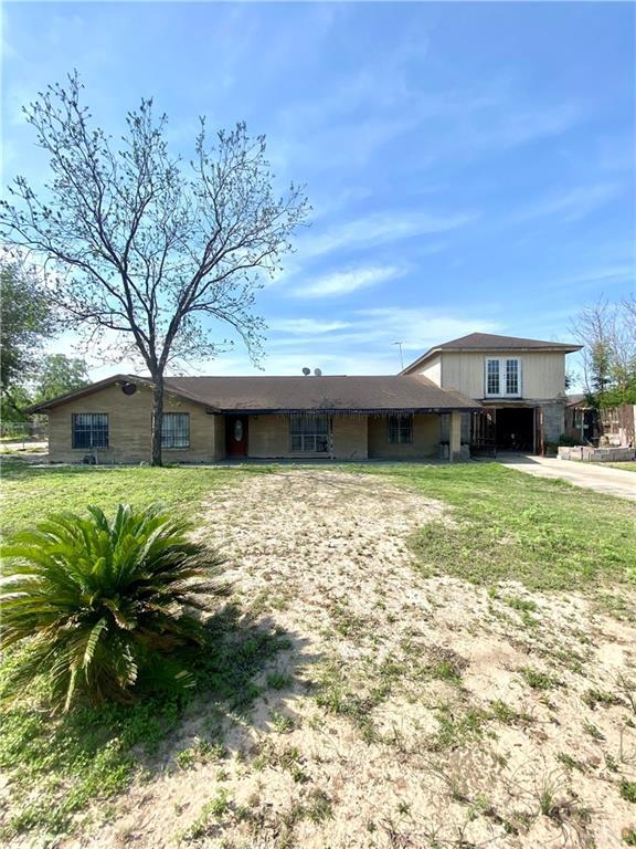 310 Chayo St, Sullivan City, TX 78595 - ranch-style home with driveway