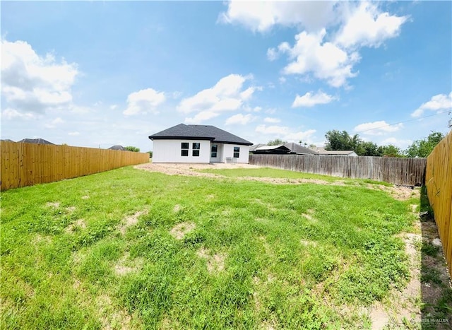 412 S Bowie Ave, Elsa, TX 78538 - view of yard