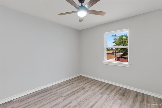 2904 N 26th St, Mcallen, TX 78501 - unfurnished room featuring light wood-type flooring, baseboards, and ceiling fan