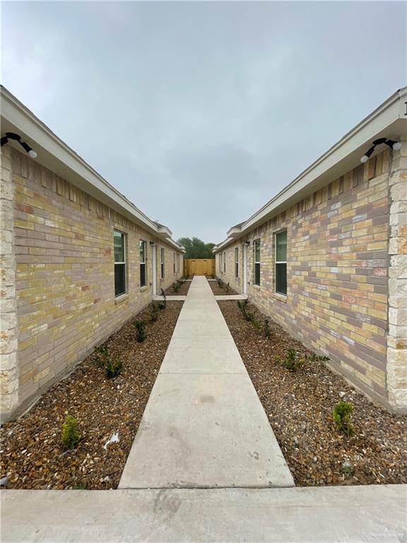 4905 N Hiawatha Dr, Pharr, TX 78577 - view of yard