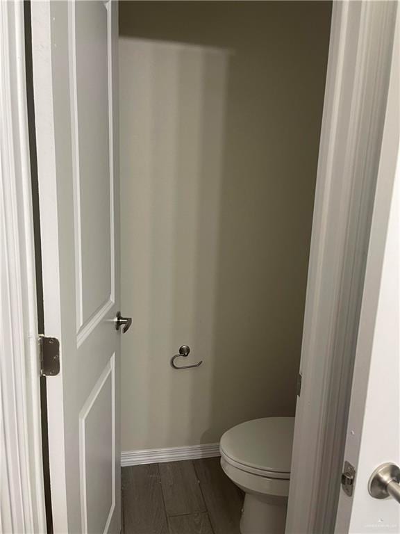 4905 N Hiawatha Dr, Pharr, TX 78577 - bathroom featuring toilet