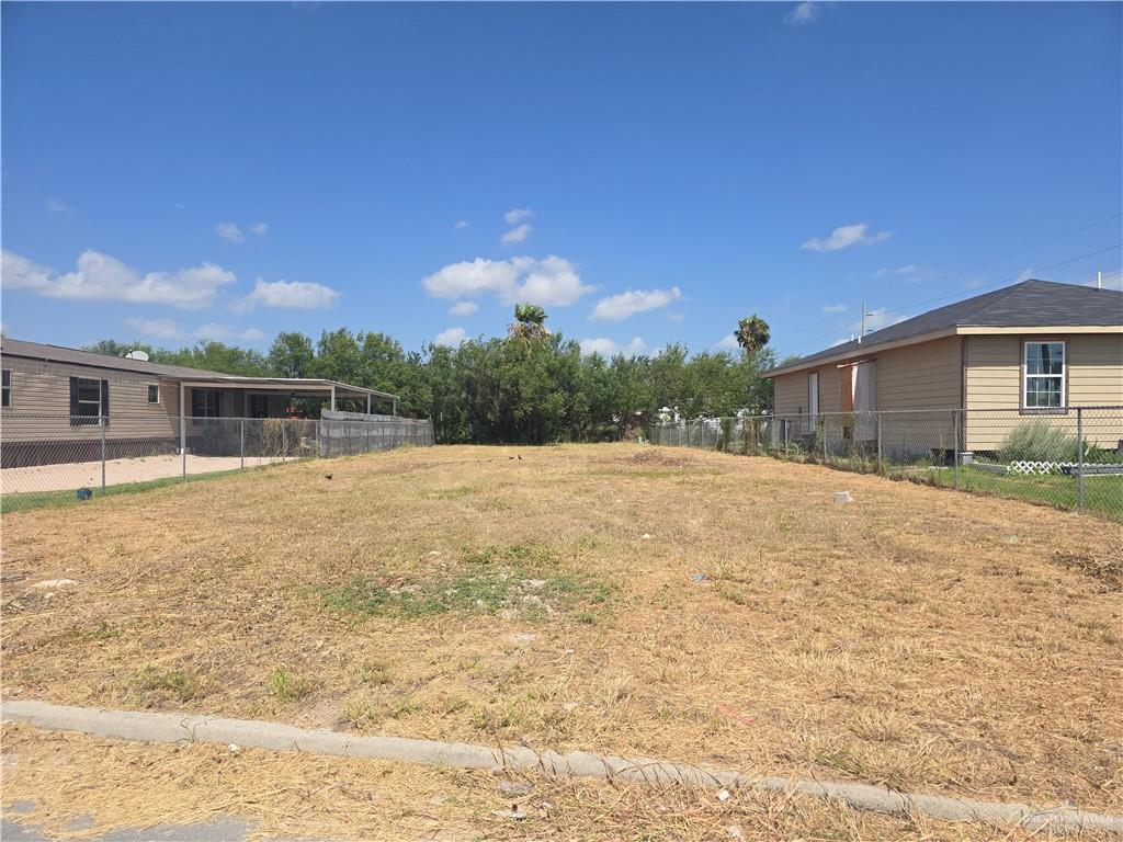 5113 La Cima Dr, Edinburg, TX 78542 - photo 2