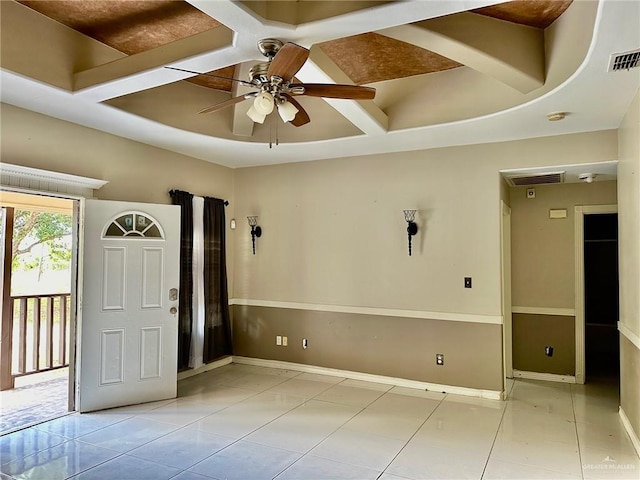 tiled entrance foyer featuring ceiling fan