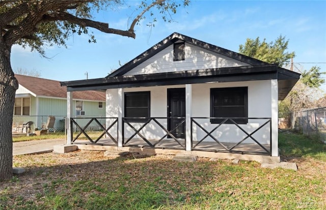 exterior space featuring a front yard