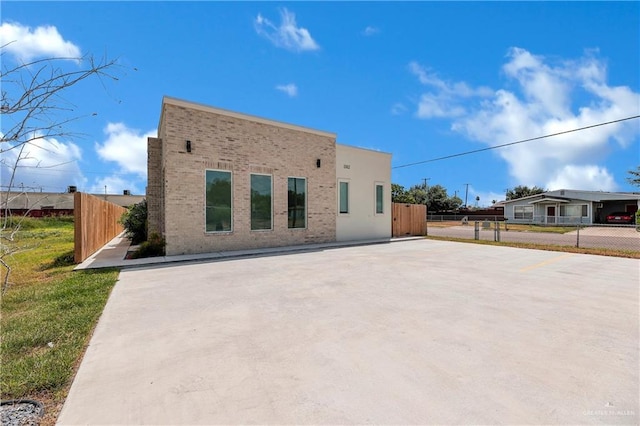 122 N 21st Ave, Edinburg, TX 78541