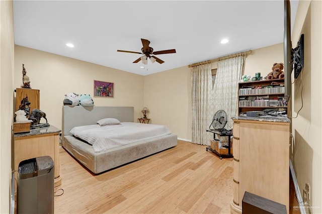 1205 Susan Dr, Edinburg, TX 78539 - bedroom featuring recessed lighting, light wood-type flooring, and a ceiling fan